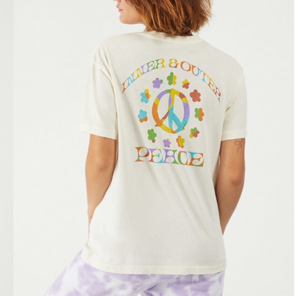 Desert Dreamer Peace Pocket Tee Shirt Medium